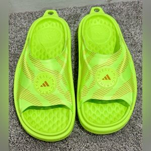 NEW-ADIDAS BY STELLA MCCARTNEY SLIDES-Signal Green-Women’s size 8